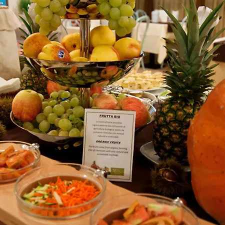 فندق Eco & Bioriso Restaurant 3*