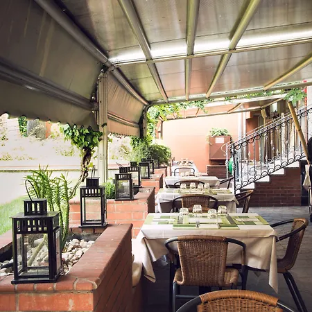 فندق Eco & Bioriso Restaurant ميلان