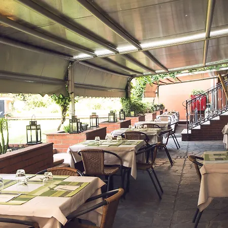 فندق Eco & Bioriso Restaurant ميلان